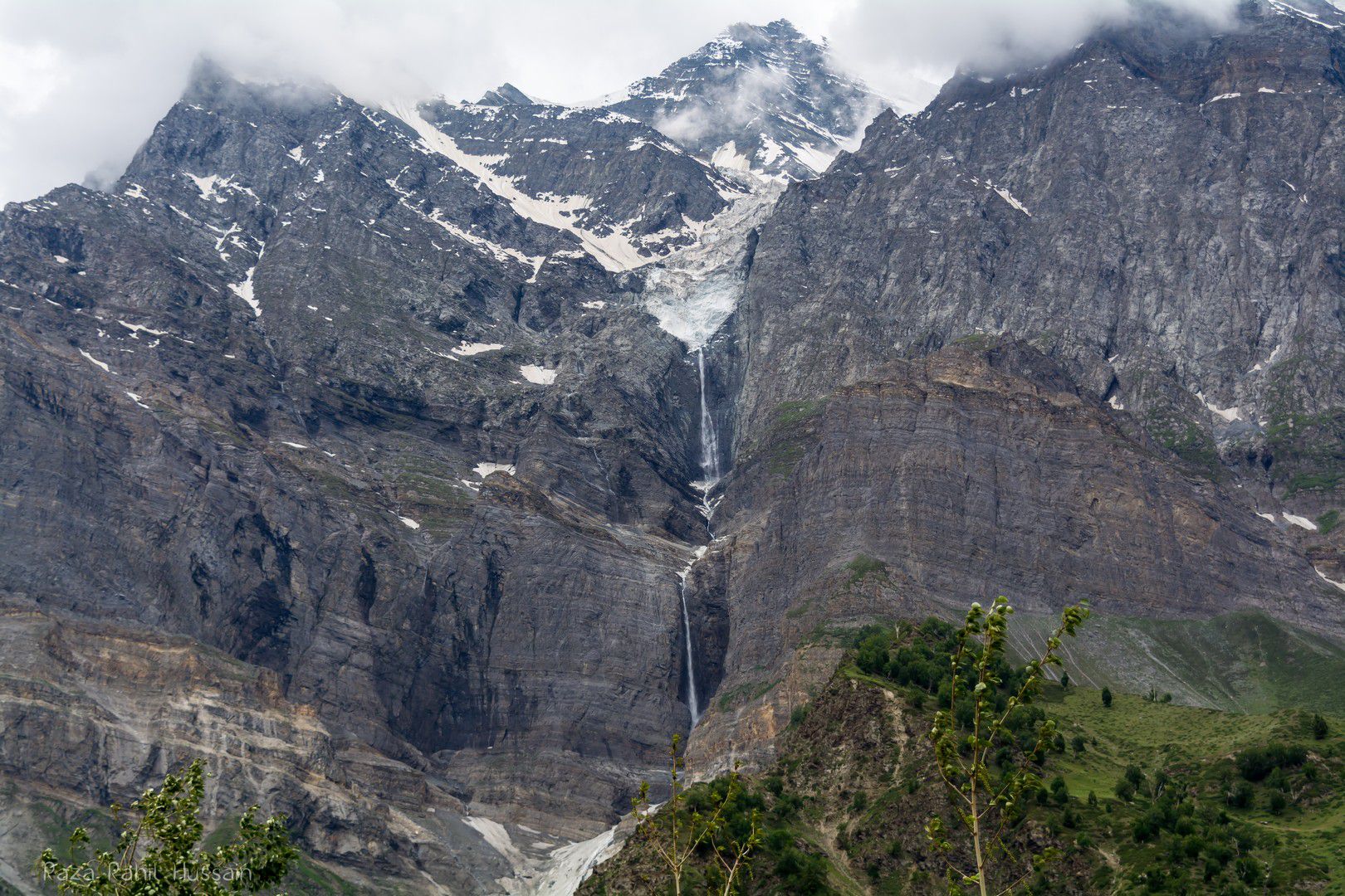 Waterfall before Rohtang Pass